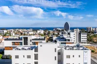 202 Mulberry Court- Elegant with Large Terrace