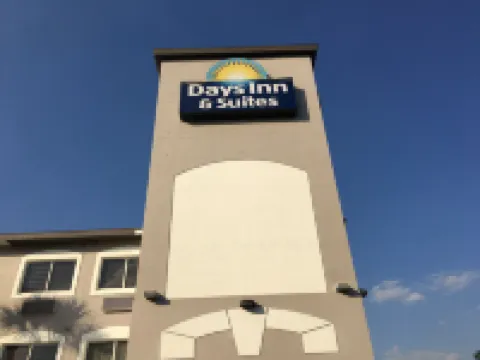 Days Inn & Suites by Wyndham Bonita Springs North Naples Hotels in Bonita Springs