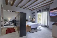 Thompson Zihuatanejo, A Beach Resort by Hyatt Hotels in Zihuatanejo