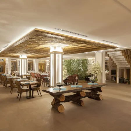 Orchis Hotel
