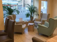 Hotel Select Suites & Aparts Hotels near Uedding
