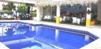 Hotel Arrecife Huatulco Plus فنادق في Santa Cruz Huatulco