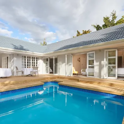 Outeniqua Inn Hotels near Mediclinic George