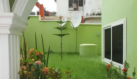 Volks Property Solutions Отели в г. Sekondi-Takoradi Metropolitan