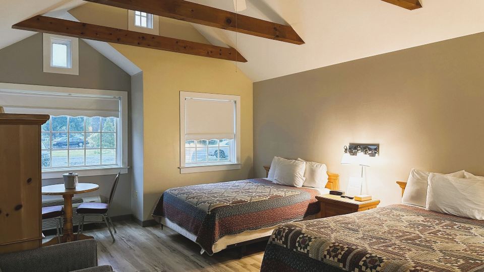 Spruce Lane Lodge and Cottages