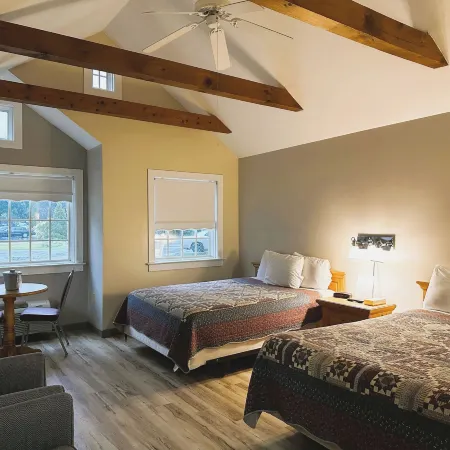Spruce Lane Lodge and Cottages Отели в г. Ланкастер
