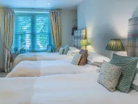Lorne House Bed & Breakfast Hotels in Box