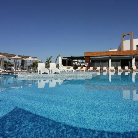 Elite City Resort