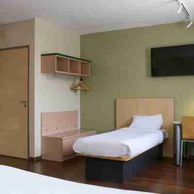 B&B HOTEL Aubagne Gémenos Rooms