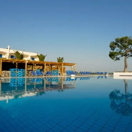 Comer Kinetta Beach Hotels in Megara