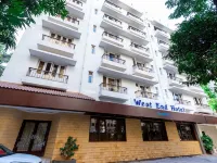West End Hotel Hotels near SNDT