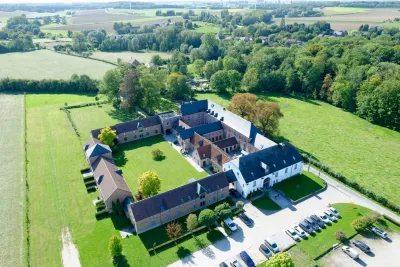 Aparthotel le Manoir du Capitaine Hoteles en La Louvière