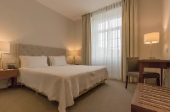 コンソラータ ホテル