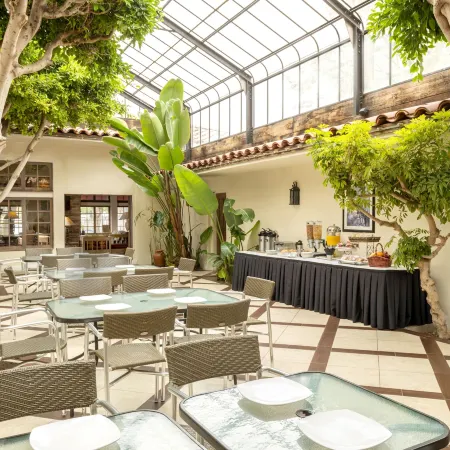 Clocktower Inn Ventura