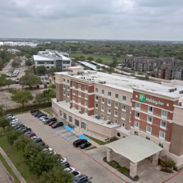 Holiday Inn & Suites HOUSTON WEST - WESTWAY PARK by IHG Отели рядом с достопримечательностью «Мемориал Сити»