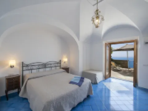 Villa Il Frantoio and Lilmar Hotels in Praiano