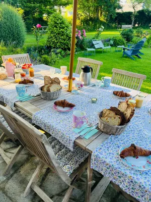 Le Clos des Hautes Loges - Bed and Breakfasts