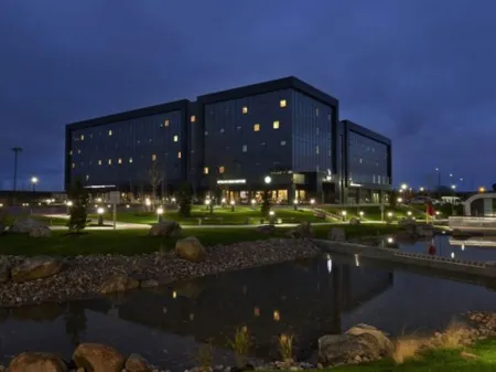 Village Hotel Aberdeen Отели в г. Peterculter