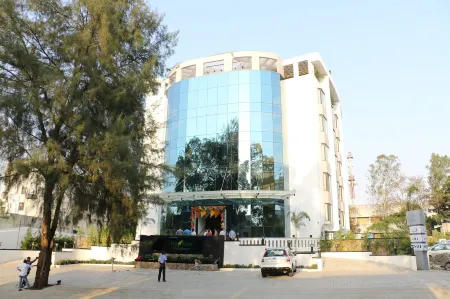 The Fern Residency, Midc, Pune Отели рядом со станцией Pimpri