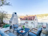 Guest House Ćuk โรงแรมในดูบรอฟนิก