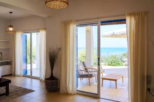 Phaedrus Living: Seaside Luxury Villa Anafi - parking