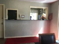 Falls Inn