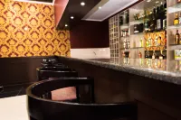 صن بيرد ليلونجوي - بار