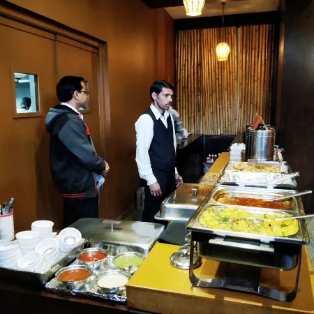 Hotel Mount Regency