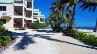 Tres Cocos Resort - Pet friendly