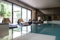 Relais et Châteaux le Chambard - Pools