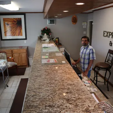 Express Inn & Suites Eugene