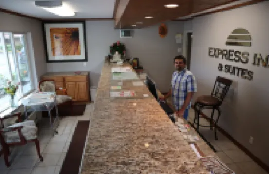 尤金快捷旅館&套房酒店