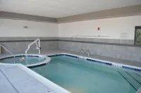 Wingate by Wyndham Loveland - Pool