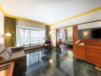 The Central Park Hotels near Deccan