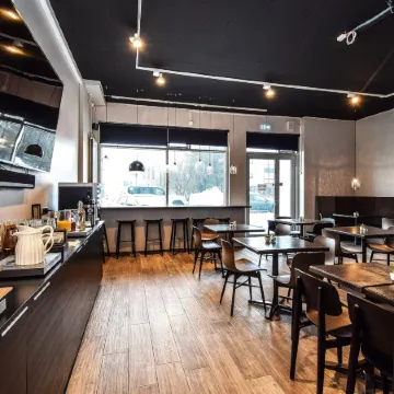 Bella Apartments & Rooms