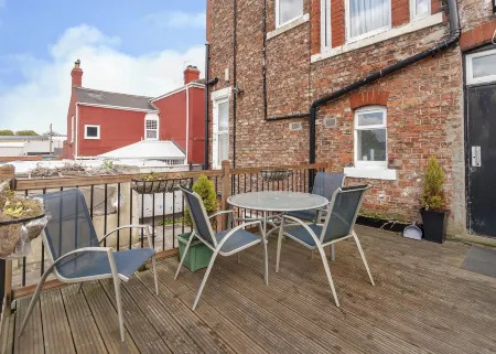 Kingswood Guest House