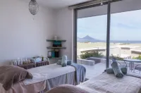 Dolphin Beach Hotel Self Catering Apartments Hotels in Bloubergstrand