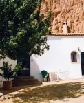 كويفاس بيدرو أنطونيو دي ألاركون Hotels near Sendero local La Solana