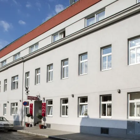Hahn Hotel Vienna Отели рядом с достопримечательностью «11. Зиммеринг»