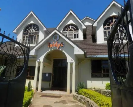 タイディス スイーツ ケリチョ ケリチョのホテル