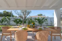 Villa Ophelia Stunning Pool Hotels in Fontane Bianche