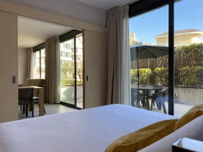 Atenea Park Suites & Apartments Hôtels à : Vilanova i la Geltru