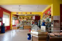 Kamemi Village & Camping - 2-Star