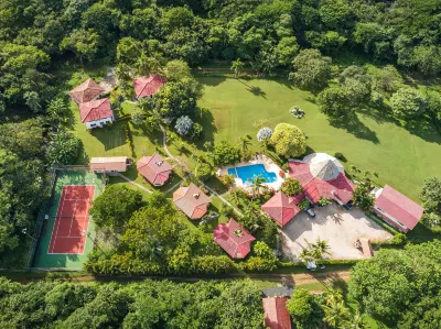 Guacamaya Lodge Hotels in Venado