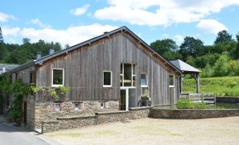 House Full of Charm & Comfort, Great Calm, Large Sauna, Large Hot Tub