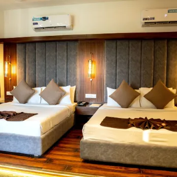 Redwood Resort