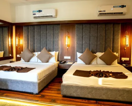 Redwood Resort Hotels in Panchkula