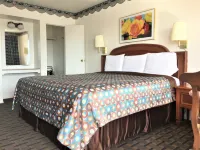Ramblin Rose Motel - parking