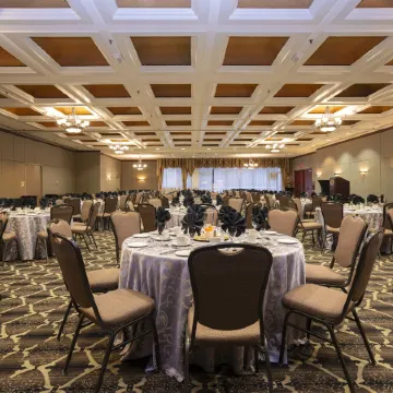 Sandman Signature Edmonton Downtown Hotel