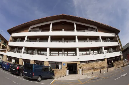 Hotel Jatorrena Отели в г. Алава